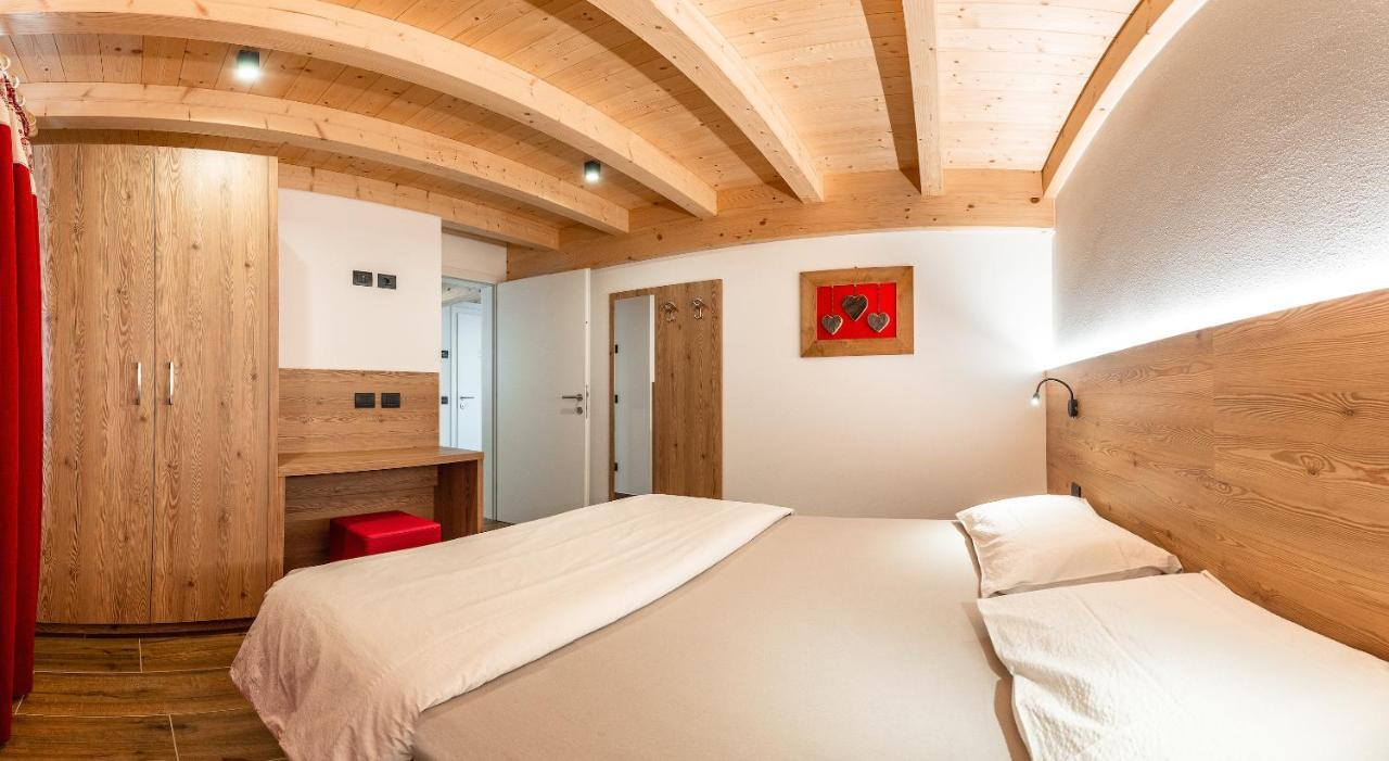 Ciasa Sas Da Le Doudesc Apartment Vigo di Fassa Bagian luar foto