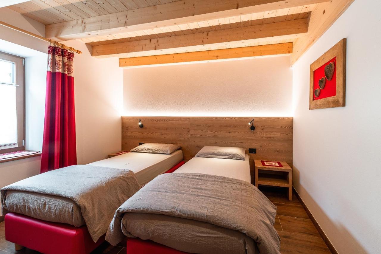 Ciasa Sas Da Le Doudesc Apartment Vigo di Fassa Bagian luar foto