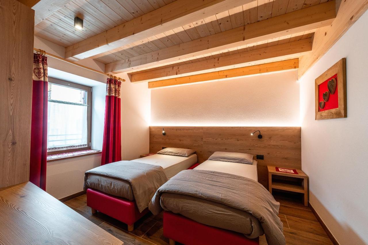 Ciasa Sas Da Le Doudesc Apartment Vigo di Fassa Bagian luar foto